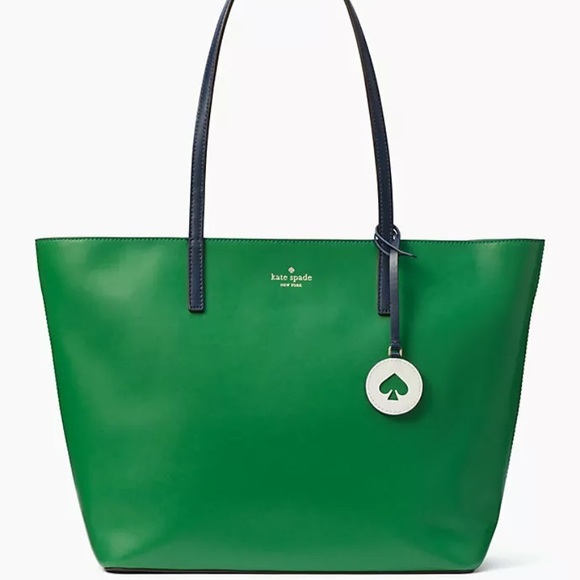 kate spade Handbags - Authentic Kate Spade smooth leather zip top Tote